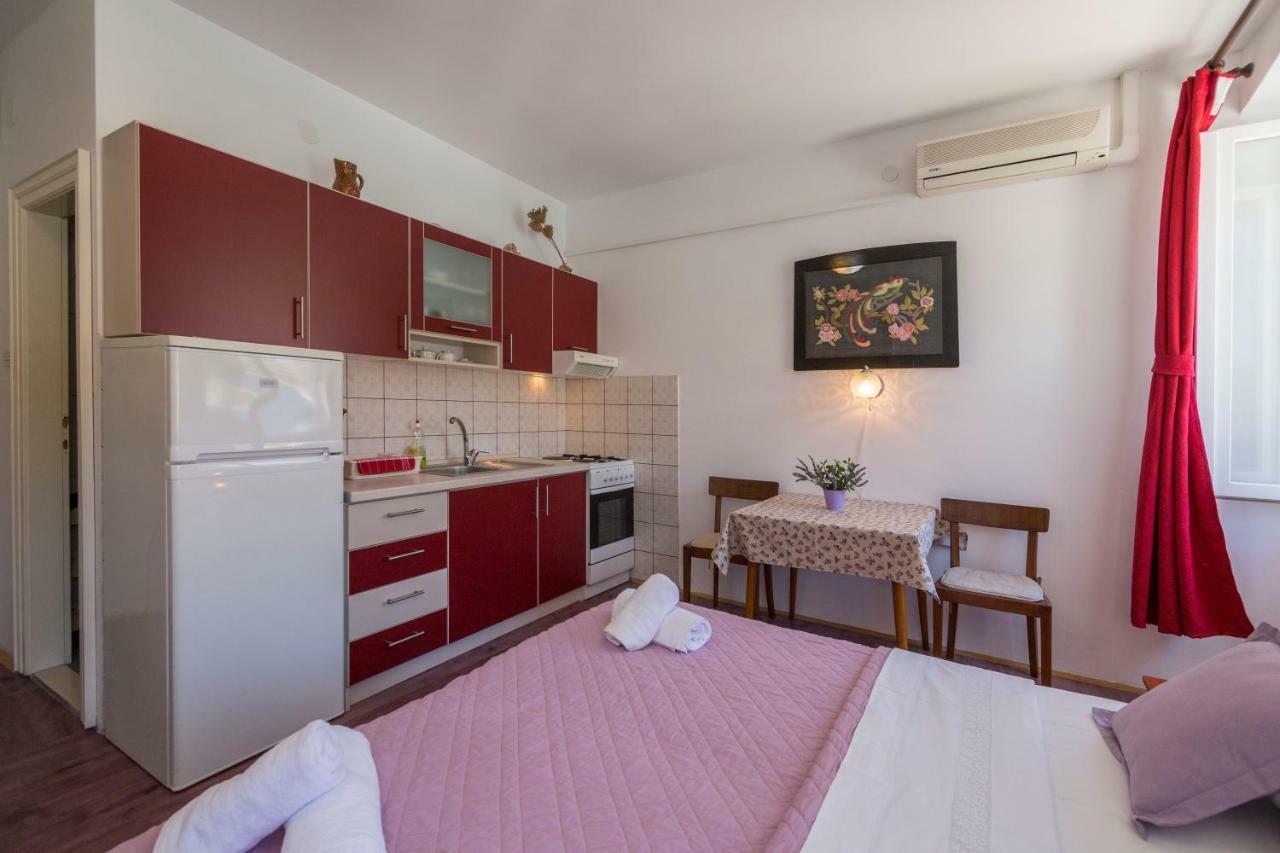 Apartment Riva 5 Komiža Eksteriør billede