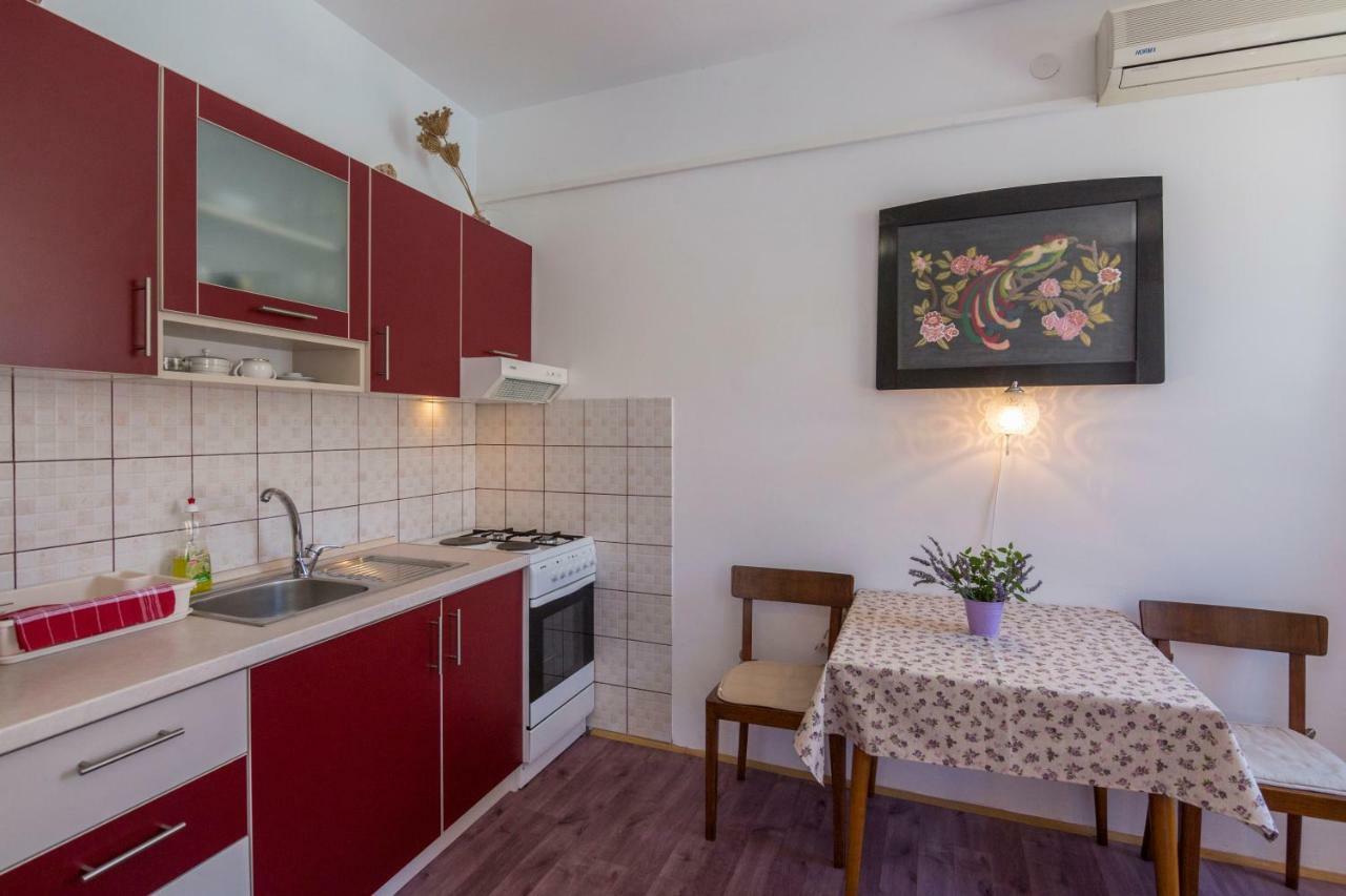 Apartment Riva 5 Komiža Eksteriør billede