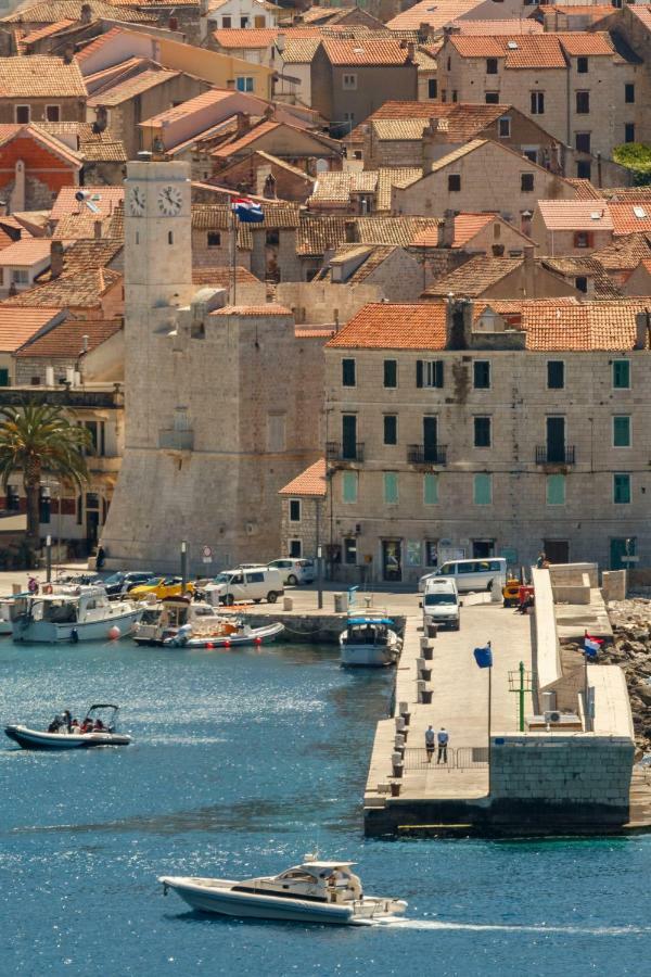 Apartment Riva 5 Komiža Eksteriør billede