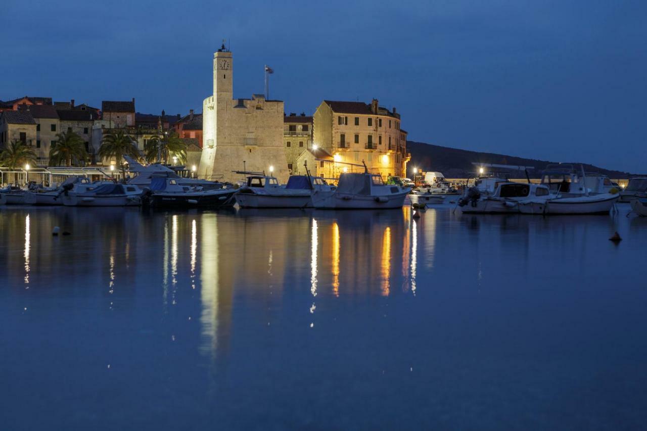 Apartment Riva 5 Komiža Eksteriør billede