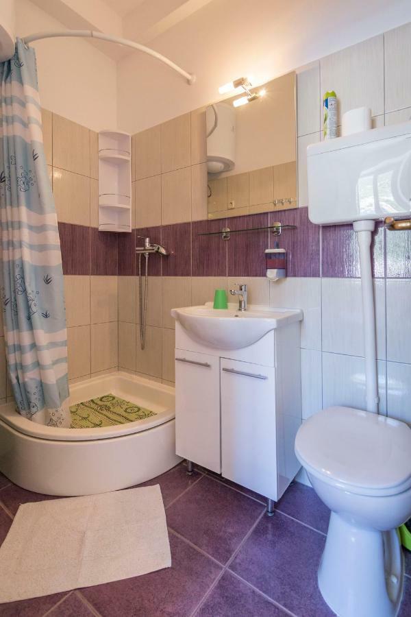 Apartment Riva 5 Komiža Eksteriør billede